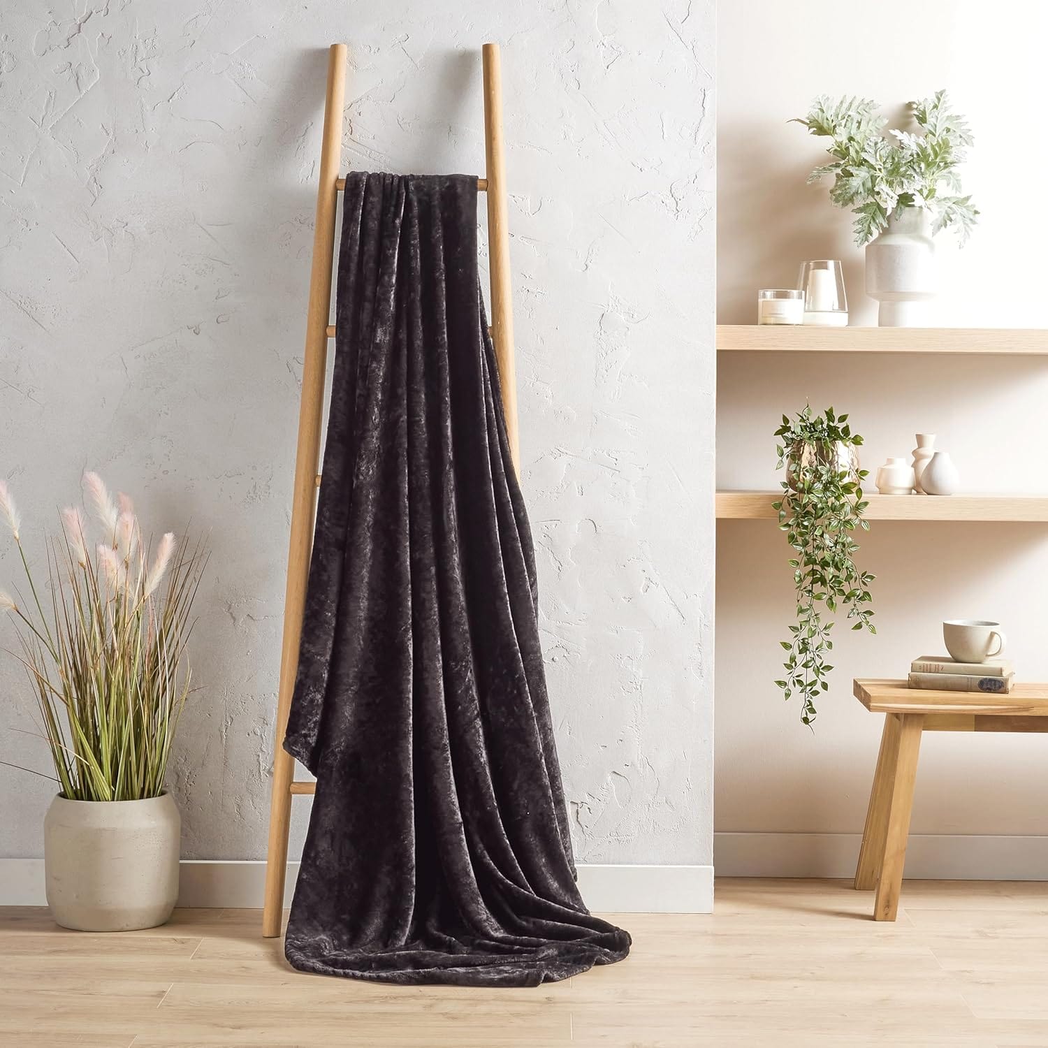 Ultra Soft Fleece Throw Blanket Lightweight - All Season